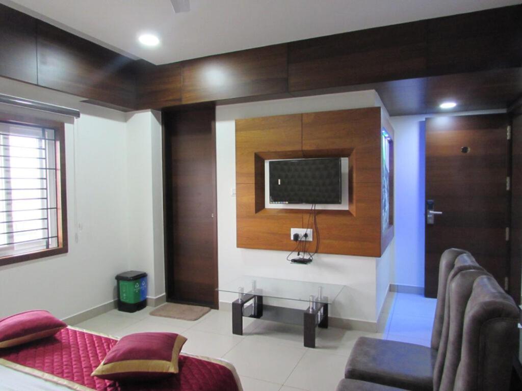 Udupi Regency Hotel Hassan Exterior photo