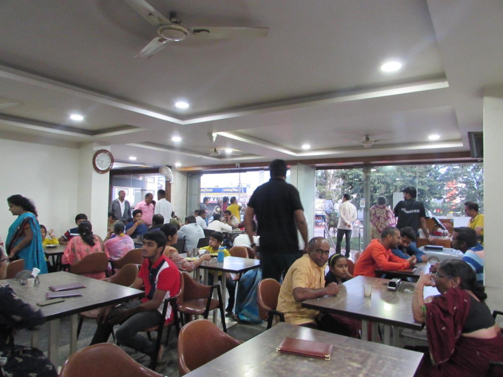 Udupi Regency Hotel Hassan Exterior photo
